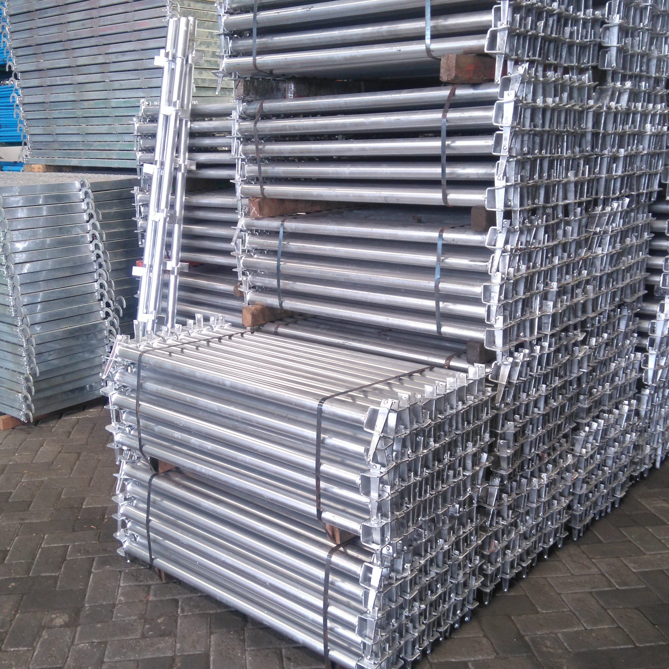 harga-kwikstage-surabaya